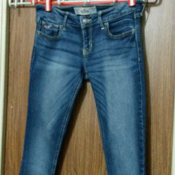 Hollister Blue Jeans - Picture 7 of 16